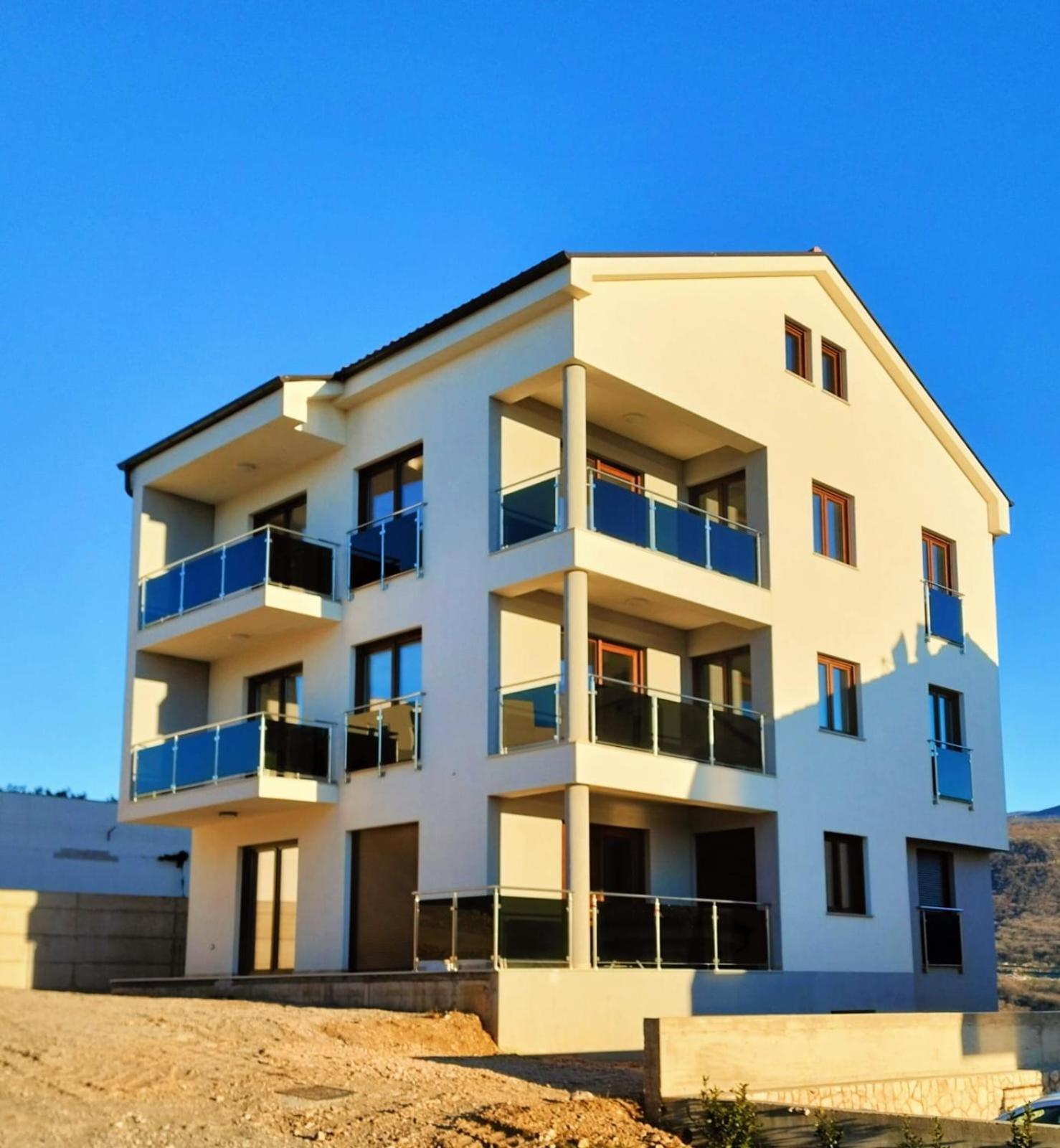 Apartmani Ivana Novi 노비비노돌스키 외부 사진