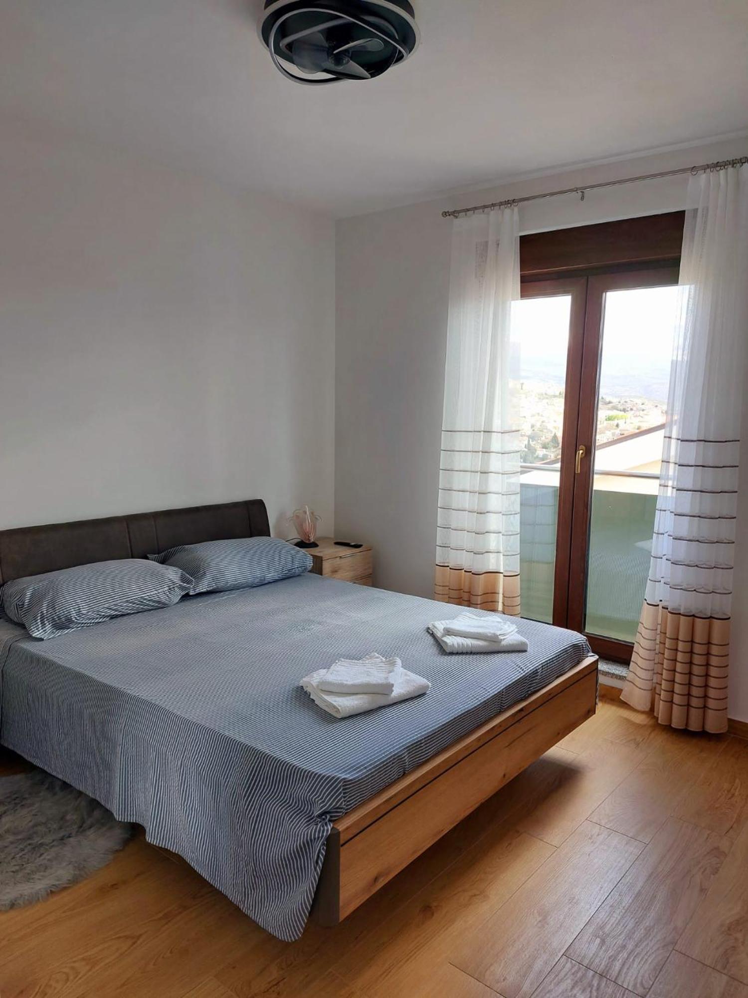 Apartmani Ivana Novi 노비비노돌스키 외부 사진
