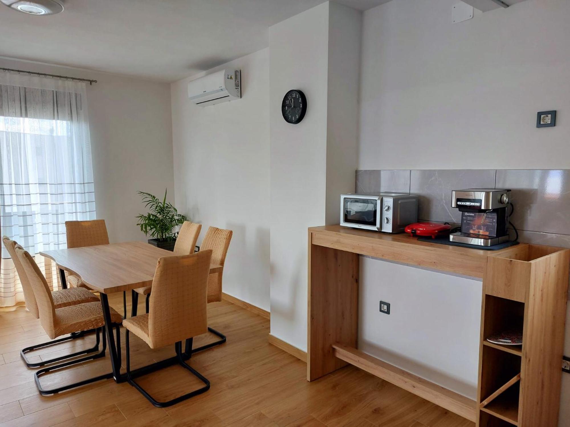 Apartmani Ivana Novi 노비비노돌스키 외부 사진