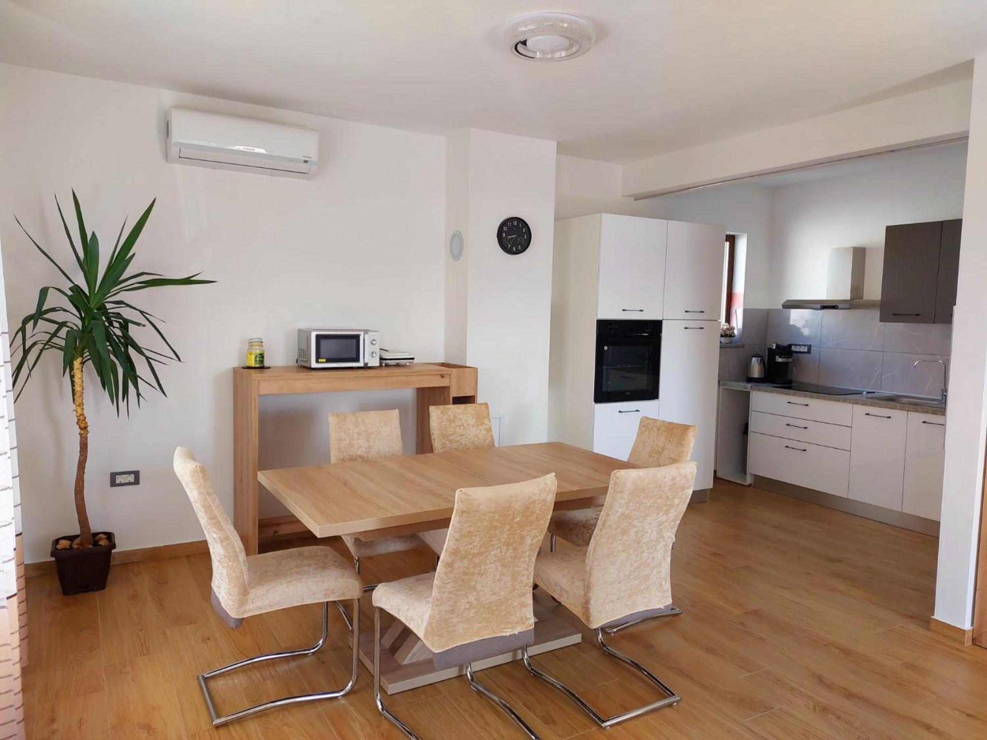 Apartmani Ivana Novi 노비비노돌스키 외부 사진